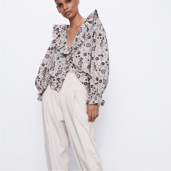 Zara button down ruffled cotton shirt. - Picture 3 of 15